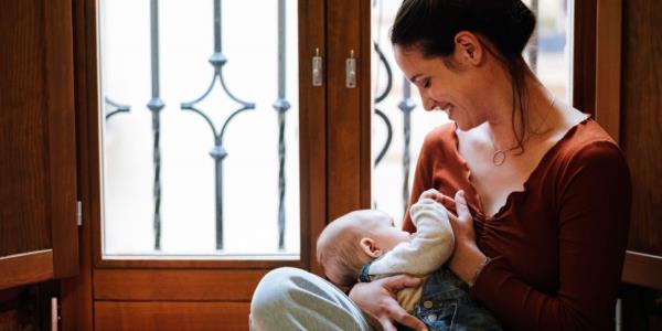 o<em></em>nline baby formula adverts 'm...