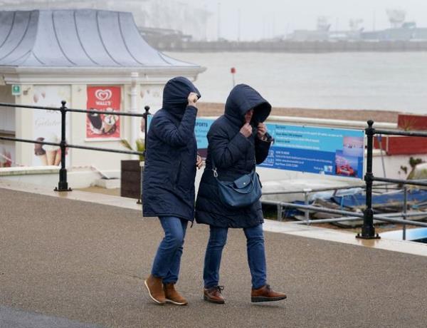 Heatwave Cerberus will co<em></em>ntinue to drive bad weather towards us