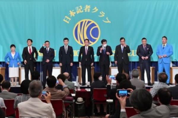 日本执政集团有望赢得参议院一半以上的席位