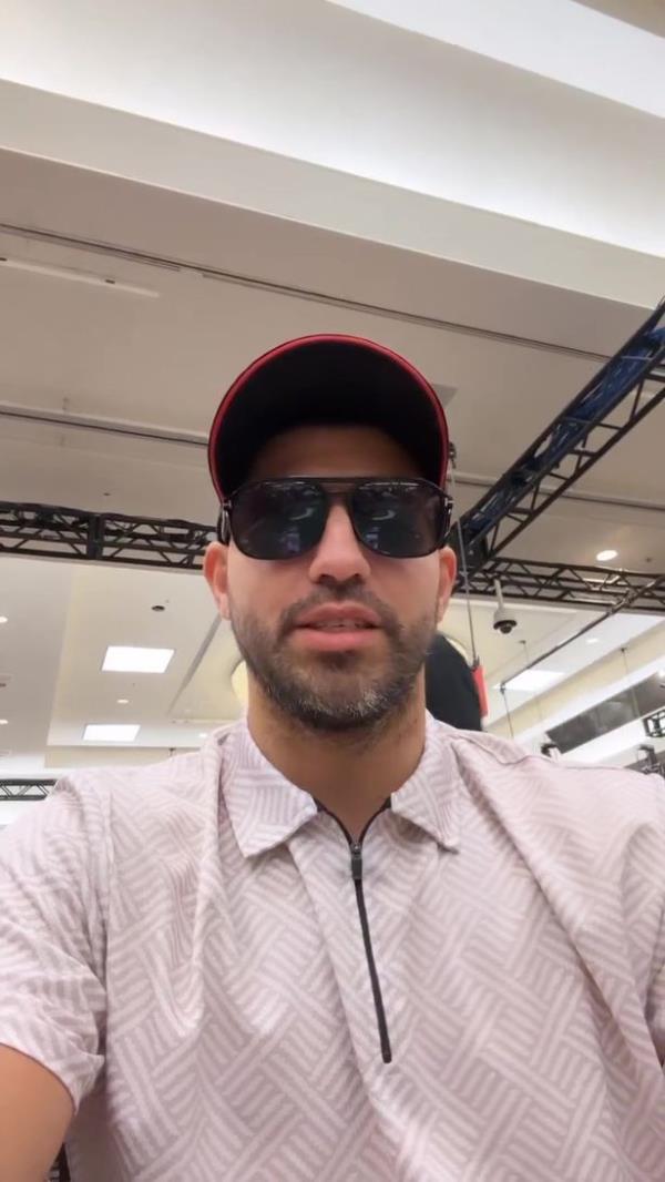 Aguero showed off his second disguised outfit on Instagram