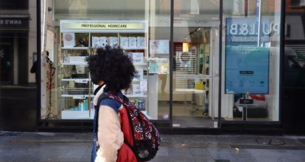 Peter Mark on Mary Street in Dublin, one of 69 salons operated by the chain in Ireland. Photograph: Dara Mac Dónaill  10/05/2021 - NEWS - Peter Mark, Mary Street as Hairdressing and Non-essential retail opened for click-and-collect and appointment-o<em></em>nly shopping as part of a major easing of lockdown restrictions pictured in Dublin.Photograph: Dara Mac Dónaill / The Irish TimesPhotograph: Dara Mac Do<em></em>naill / The Irish Times