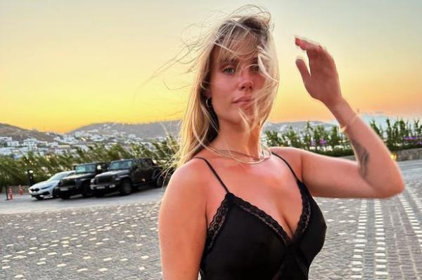Maja Lindelof has been partying with her husband during the break