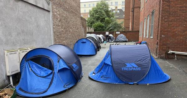 审计发现，随着数千名乌克兰人离开住处，为寻求庇护者增加了500张床位