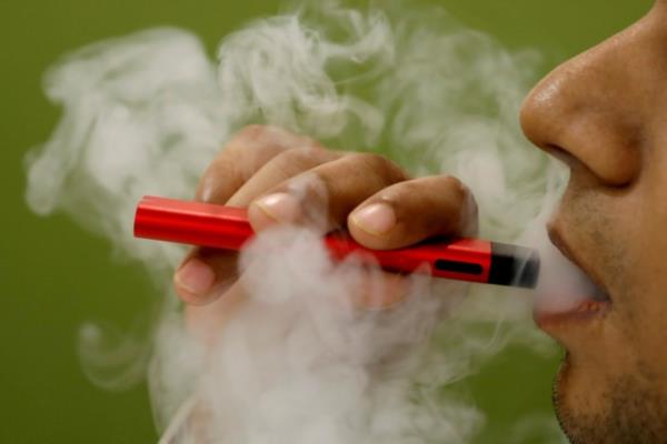 药剂师呼吁政府拒绝将液体或尼古丁凝胶排除在毒药法案之外的提议