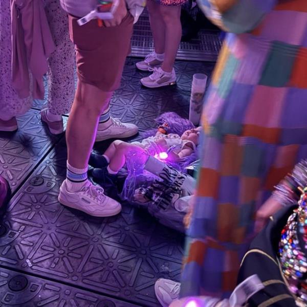A baby was left on the floor in the standing area at Taylor Swift's 'The Era's Tour' co<em></em>ncert in Paris in an image shared to X (formerly Twitter).
