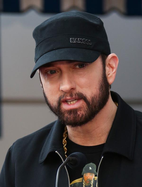 Eminem Shows Off His 16-Year Sobriety Chip After Near-Fatal 2007 Overdose