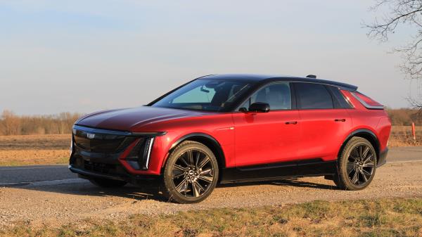 2024 Cadillac Lyriq Sport 3