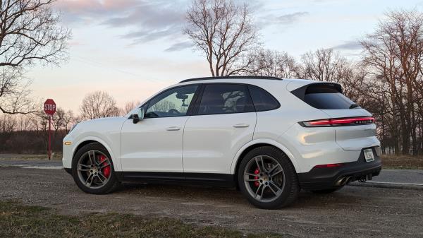 2024 Porsche Cayenne S