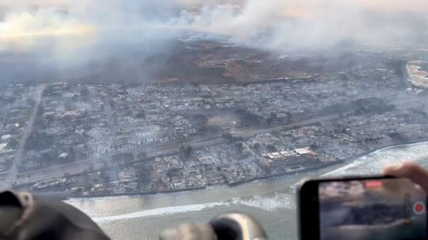 An aerial view shows damage along the coast of Lahaina in the aftermath of wildfires in Maui, Hawaii, U.S. August 9, 2023 this screen grab obtained from social media video. Richard Olsten/Air Maui Helicopters/via REUTERS THIS IMAGE HAS BEEN SUPPLIED BY A THIRD PARTY. MANDATORY CREDIT. NO RESALES. NO ARCHIVES.</p>

<p>　　