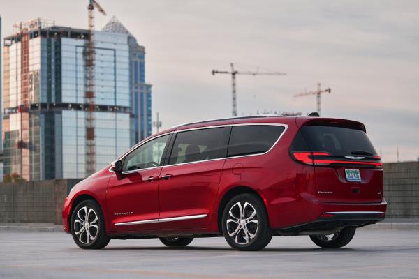 2024 Chrysler Pacifica Pinnacle