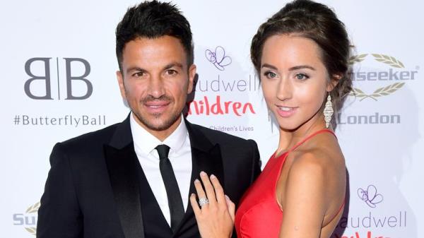File photo dated 13/06/19 of Peter Andre and Emily MacDo<em></em>nagh who have revealed they are expecting a baby. The couple already have two children - son Theo, six, and daughter Amelia, 10 - while Andre is also father to two children with ex-wife Katie Price - son Junior, 18, and daughter Princess Tiaami, 16. Issue date: Thursday October 12, 2023.</p>

<p>　　