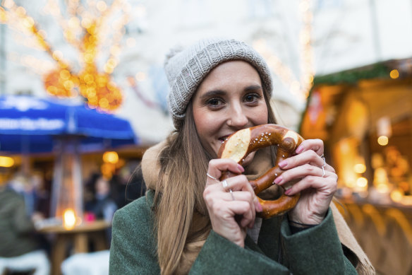 “We don’t like waste in the Tyrol.” Rather than generating food waste, guests are given a tote bag and co<em></em>ntainers in which they can take their leftovers home.