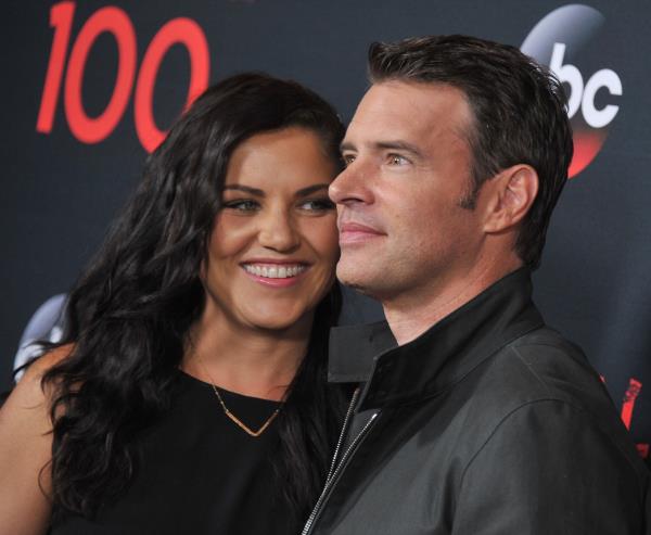Marika Dominczyk and Scott Foley in 2017