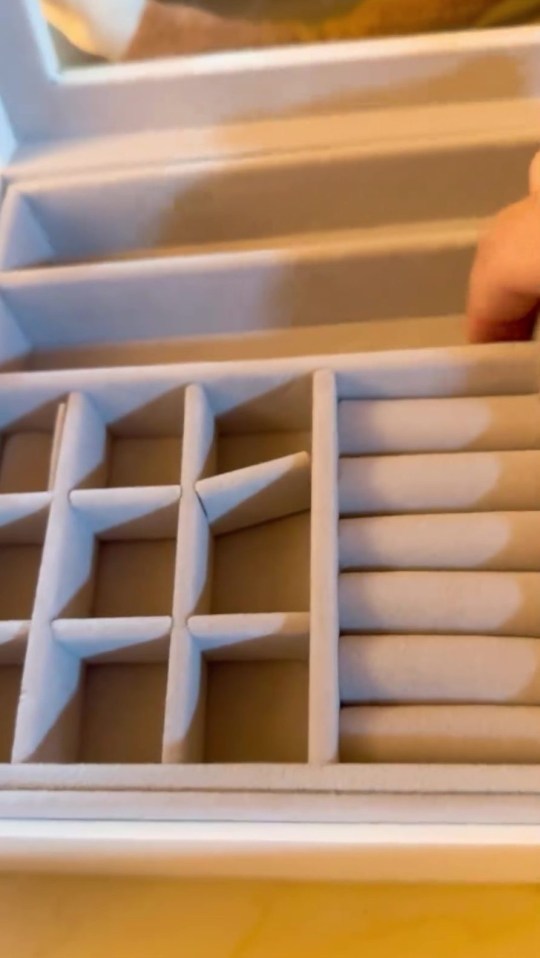 Britney Spears shows off her empty jewellery box in an Instagram video