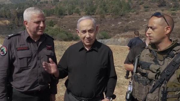 Benjamin Netanyahu visits Kiryat Shmona after fires in the area