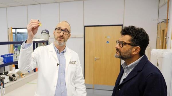 Screenshot from report by Ashish Joshi, Health correspondent, a<em></em>bout Benzo drug abuse. Pictured: Professor Chris Pudney with Joshi