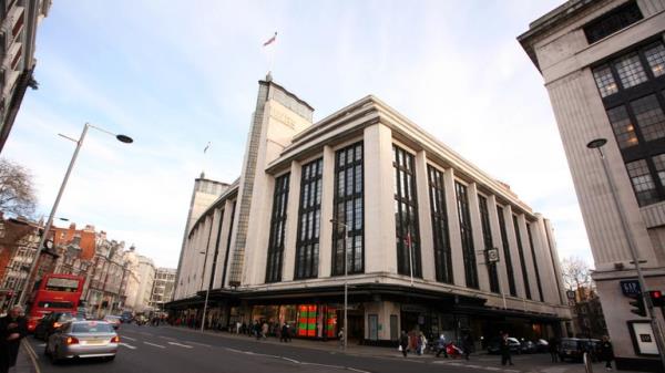 Associated Newspapers in west London</p>

<p>　　