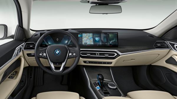 The BMW i4 gets its first facelift