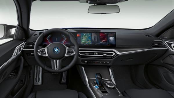 The BMW i4 gets its first facelift