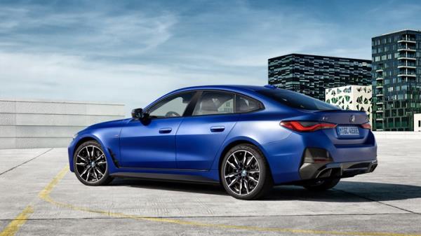 The BMW i4 gets its first facelift