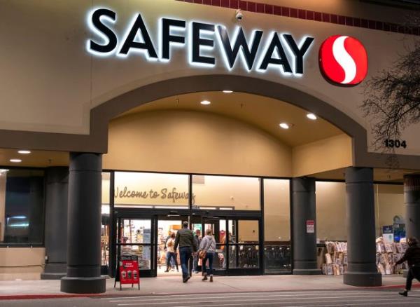 safeway exterior