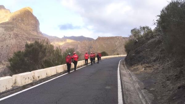 Pic: Bomberos Voluntarios de Santiago del Teide</p>

<p>　　
