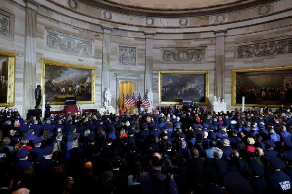 Lawmakers attend a Co<em></em>ngressional Gold Medal Ceremony for U.S. Capitol Police and D.C. Metropolitan Police