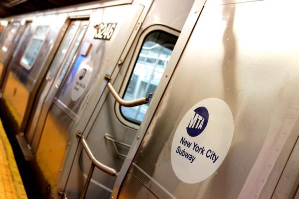 a picture of a subway car
