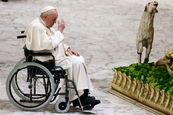 Pope Francis has been restricted to his wheelchair because of a knee ailment.