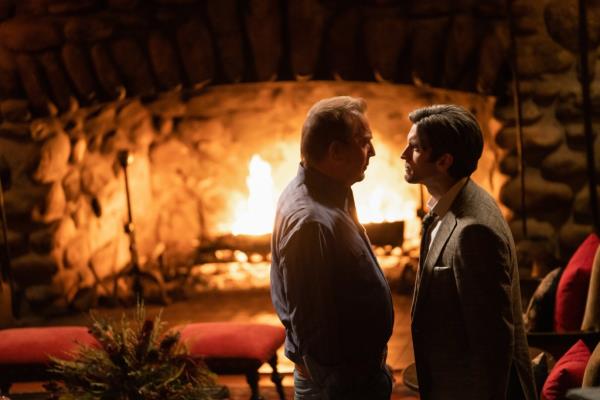 Kevin Costner as John Dutton and Wes Bentley as Jamie in 