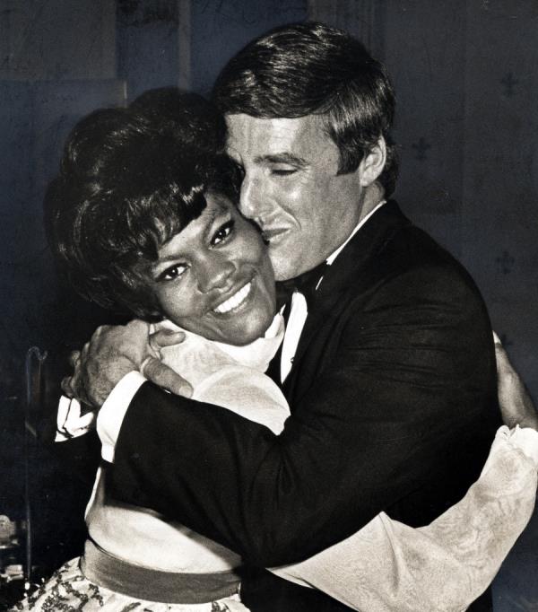 Dio<em></em>nne Warwick and Burt Bacharach during performance by Warwick on June 7, 1968, at Pierre Hotel in New York City.