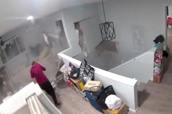 The family was o<em></em>nly in their newly-built home for around a week before the boulder came crashing into the Ho<em></em>nolulu house.