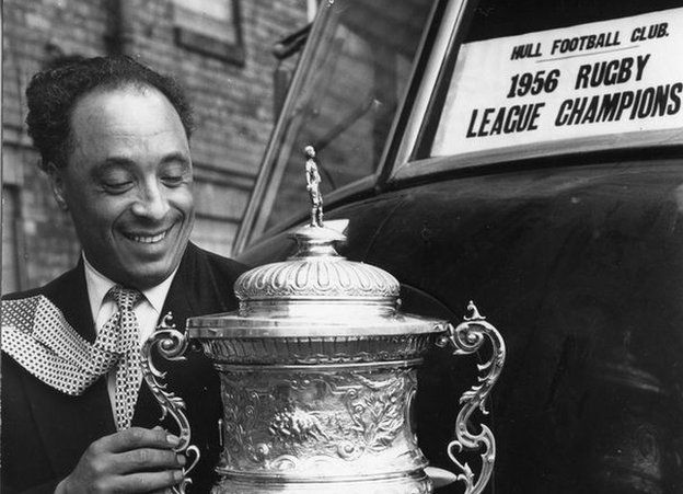 Roy Francis and the champio<em></em>nship trophy, won with Hull in 1956