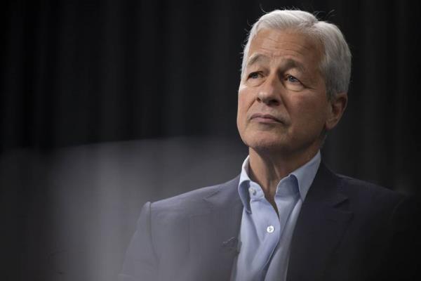 摩根大通(JP Morgan)首席执行官杰米？戴蒙(Jamie Dimon)警告称，随着以色列和加沙战争升级，现在是“危险时刻”