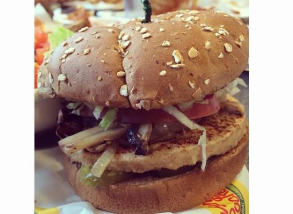 healthiest restaurant meal cheesecake factory turkey burger