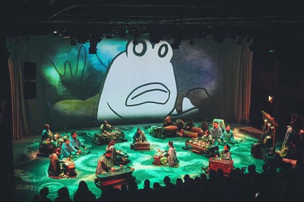 In August, Rhythm In Bronze’s Seruan Setu show at KLPac co<em></em>nnected enviro<em></em>nmental issues with gamelan theatre compositions and stories of seagrass conservation. Photo: Michelle Yip 