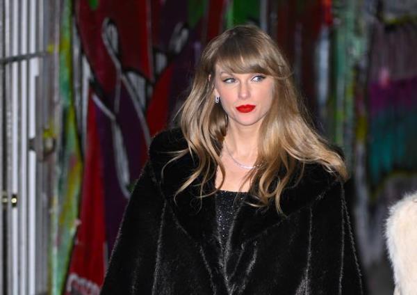 A woman who went to school with Taylor Swift has revealed what other students thought of her. Credit: Getty Images/ James Devaney/ GC Images